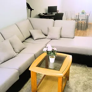 Cozy 2-bedroom Basement Retreat Apartment